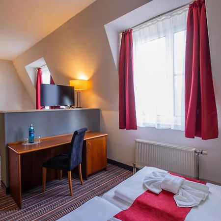 ברילאו Seehotel Brandenburg An Der Havel מראה חיצוני תמונה