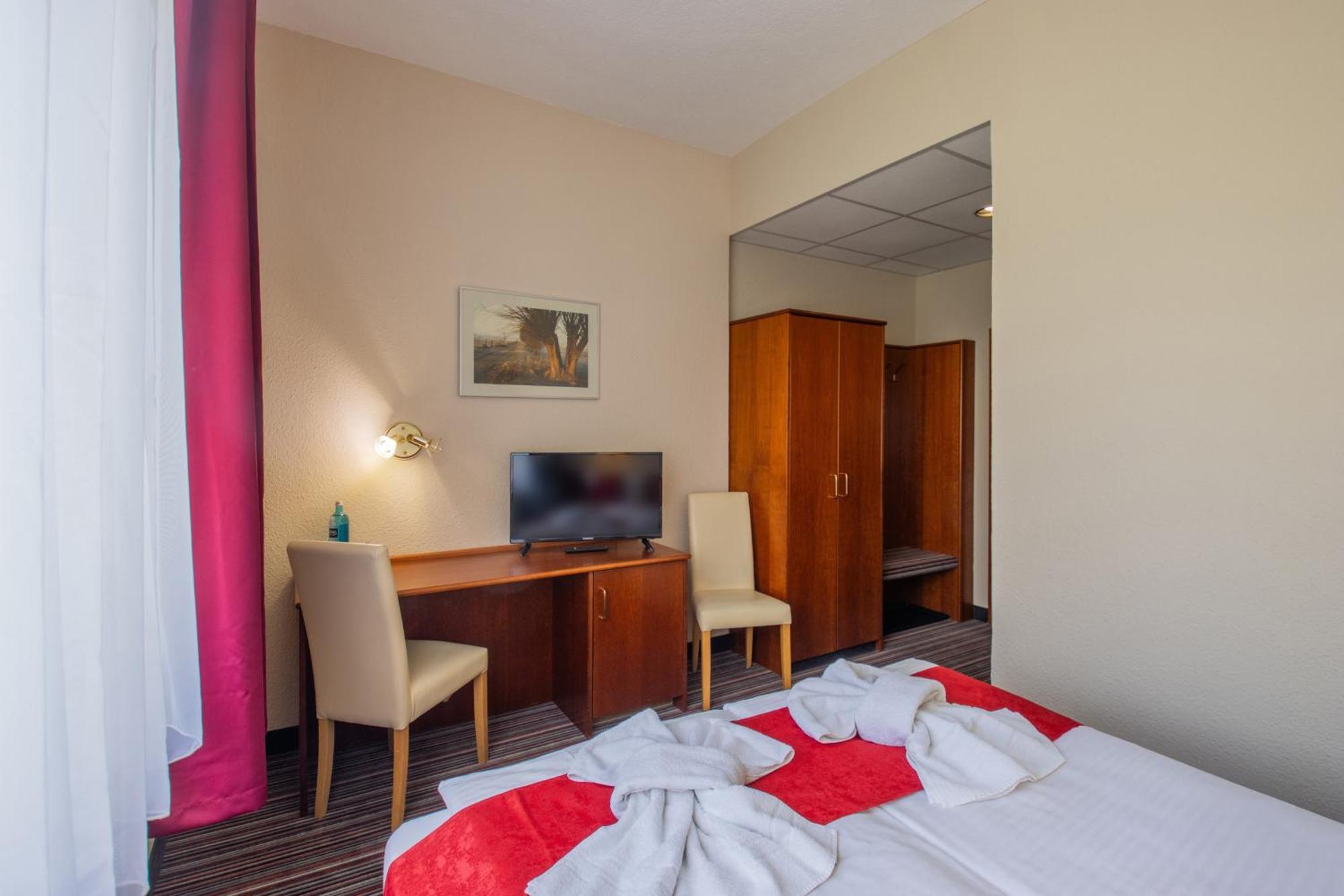 ברילאו Seehotel Brandenburg An Der Havel מראה חיצוני תמונה