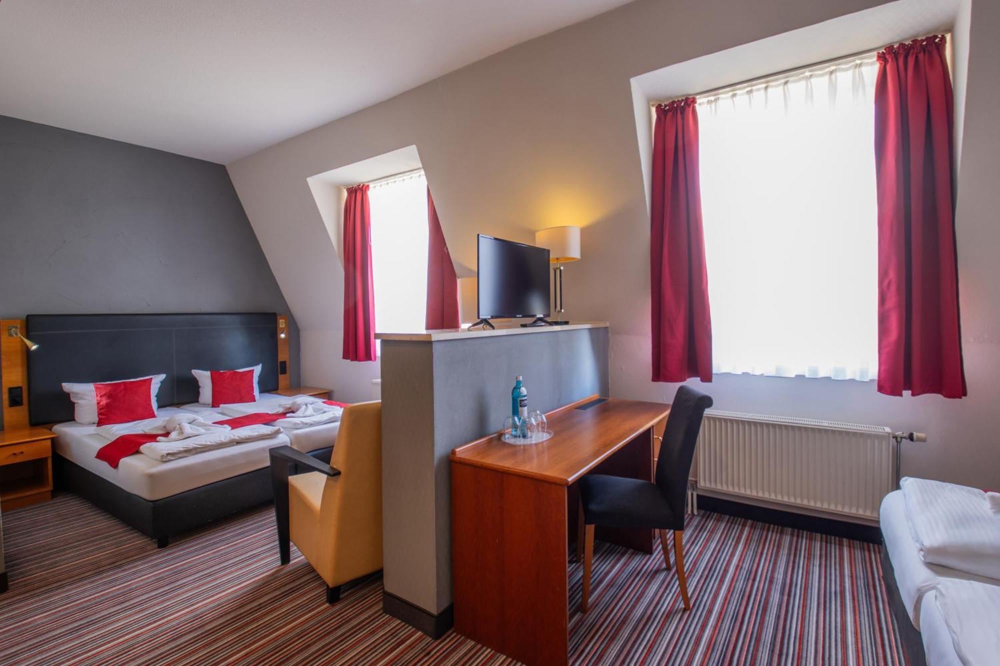 ברילאו Seehotel Brandenburg An Der Havel מראה חיצוני תמונה
